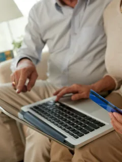 A couple learning about Social Security Benefits Update.